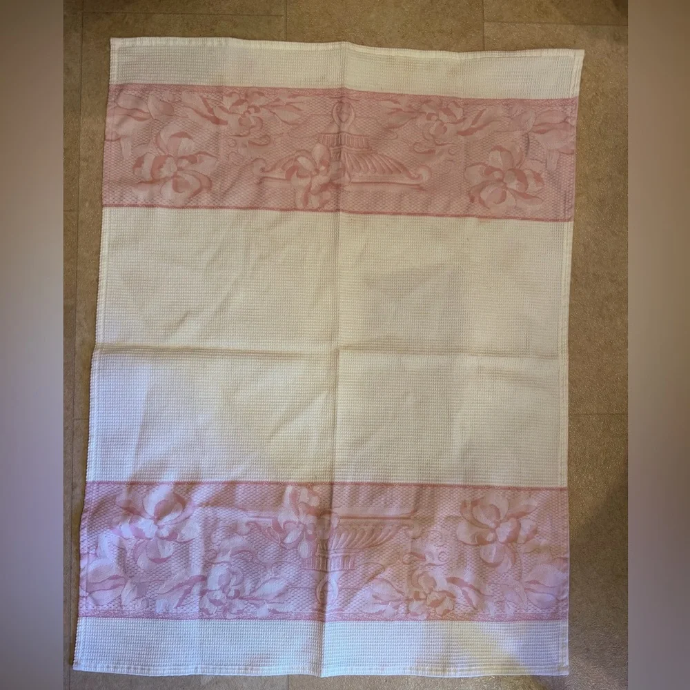 Le Jacquard Francais & Williams Sonoma Tea Towels Kitchen Pink & White